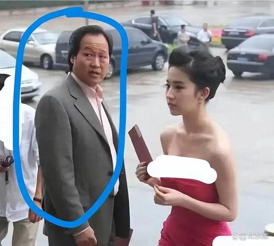 揭秘娱乐圈的人_揭秘圈娱乐人在线观看_娱乐圈圈内人