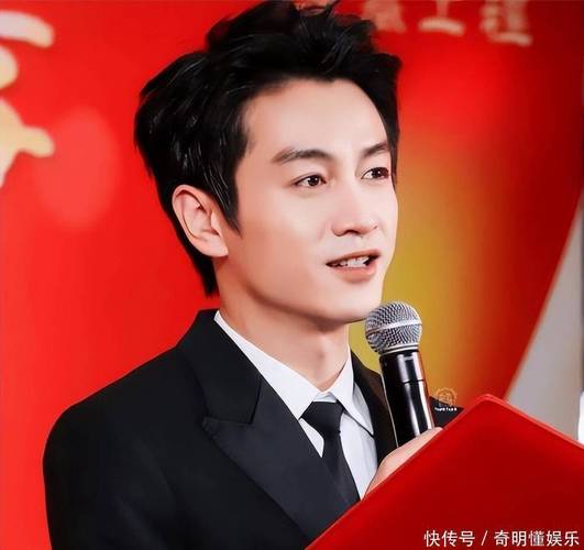 陈晓的评价_娱乐圈评价陈晓性格_陈晓娱乐圈的地位