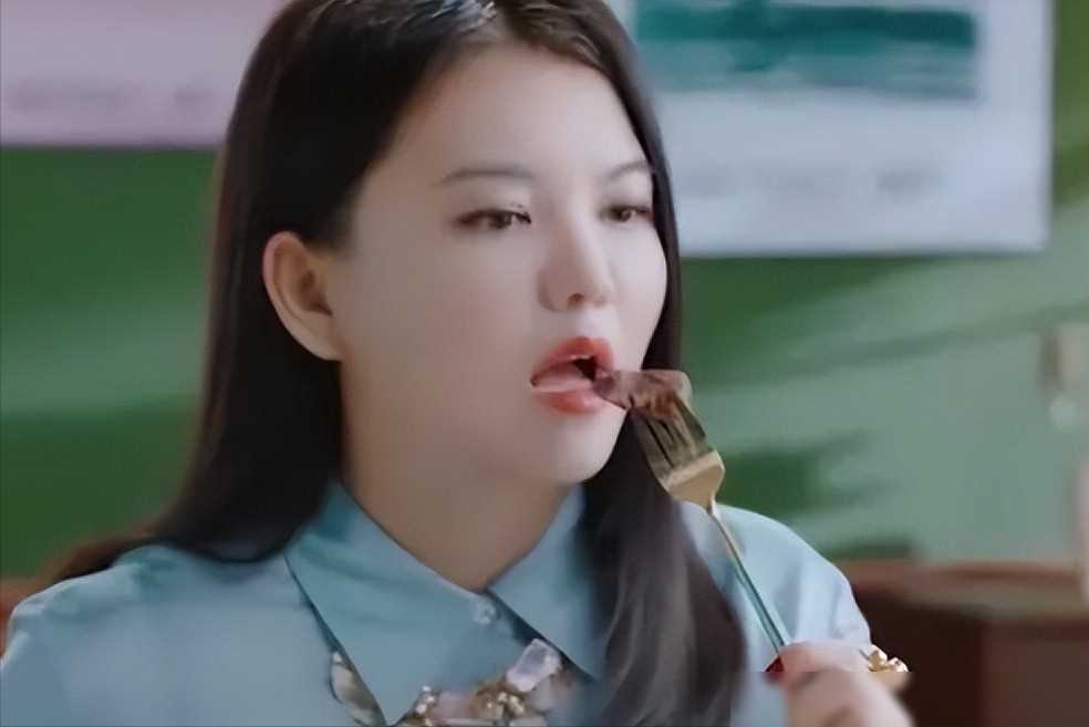 娱乐圈明星饮食背后故事_明星素食信仰真实性_明星吃黑料理,