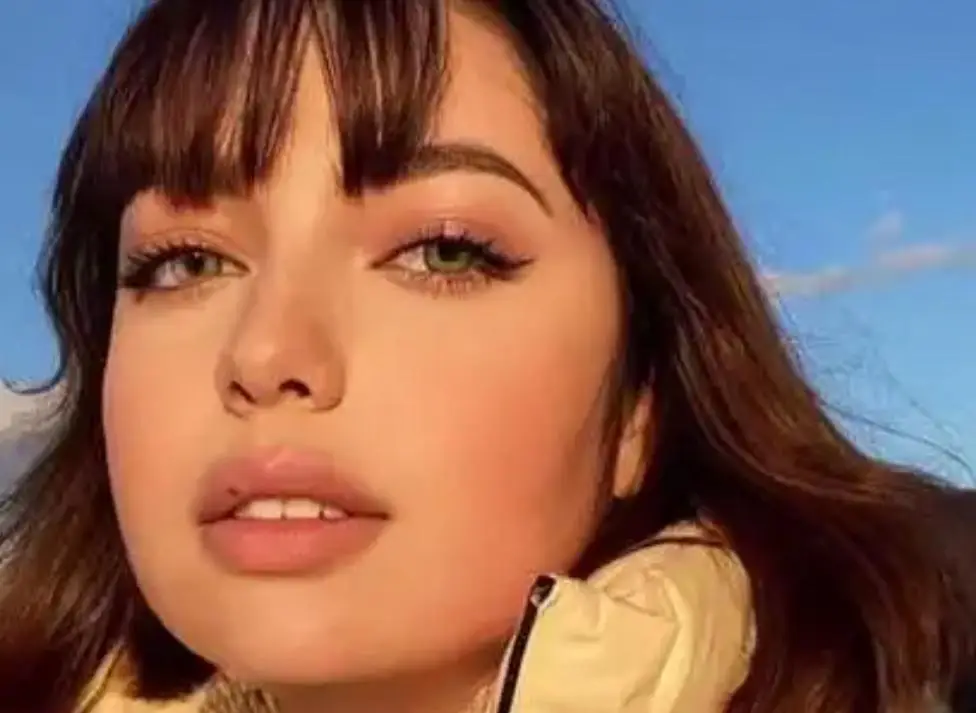 新疆网红八卦最新事件-_新疆美女网红孜罗拉 离婚 失踪